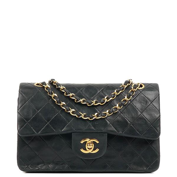 Chanel black hardware online flap bag