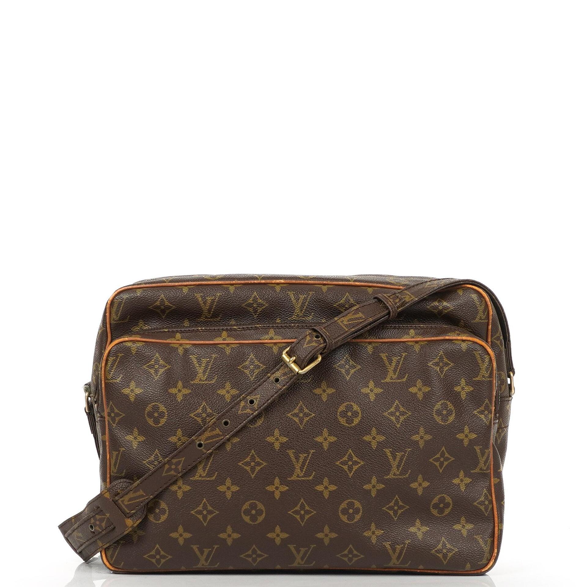 Louis Vuitton Nile GM Vintage Monogram Canvas Messenger Bag