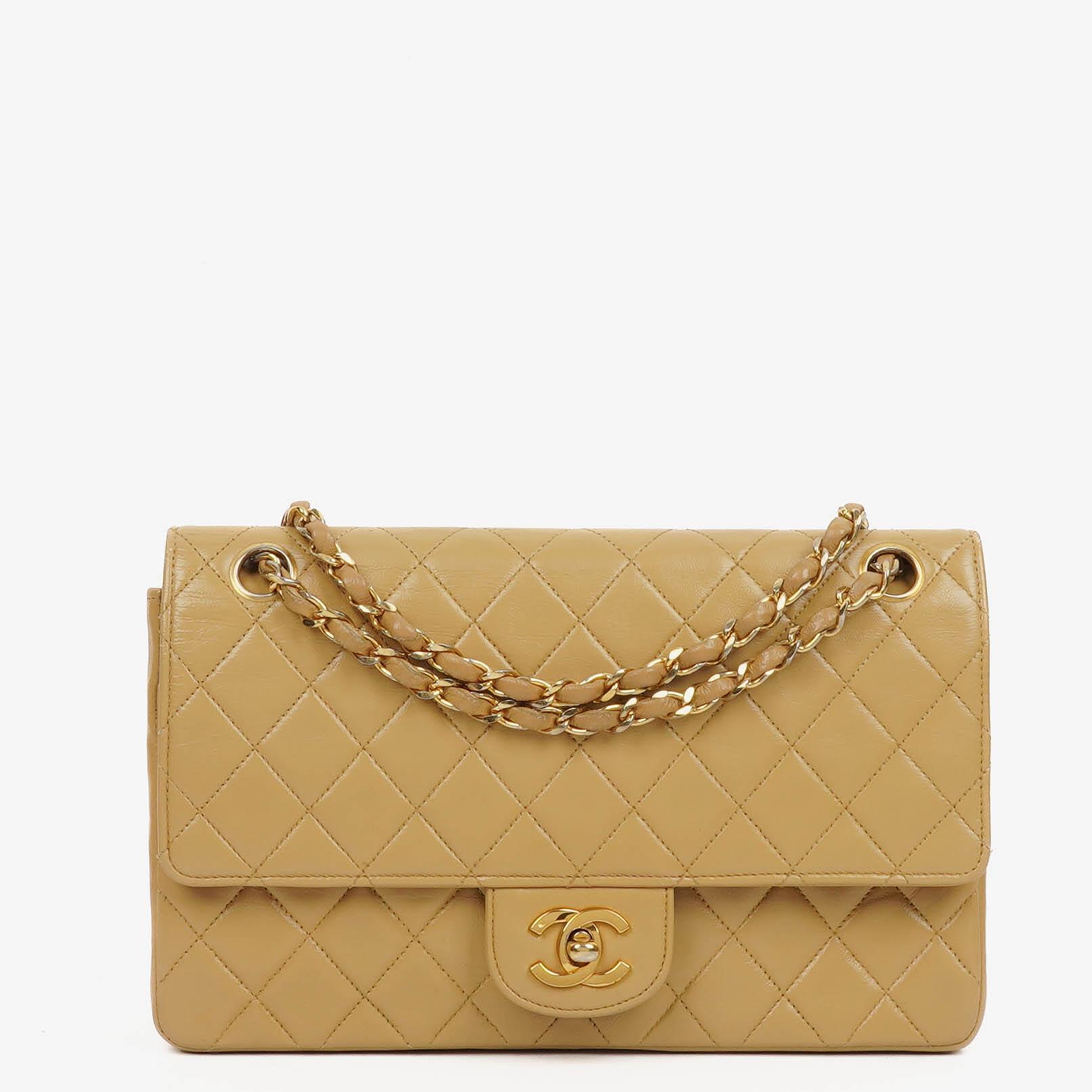 Genuine Pre-Owned Chanel Classic Medium Double Flap Bag In Beige