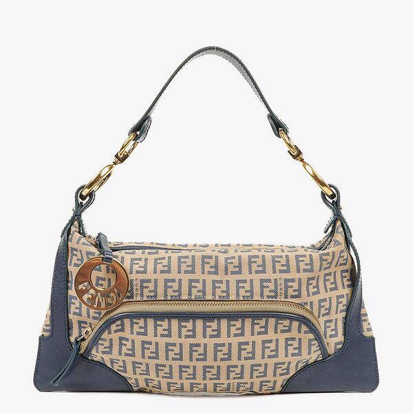 他の人はこちらも検索 Fendi Mamma Baguette Cloth Handabg バッグ
