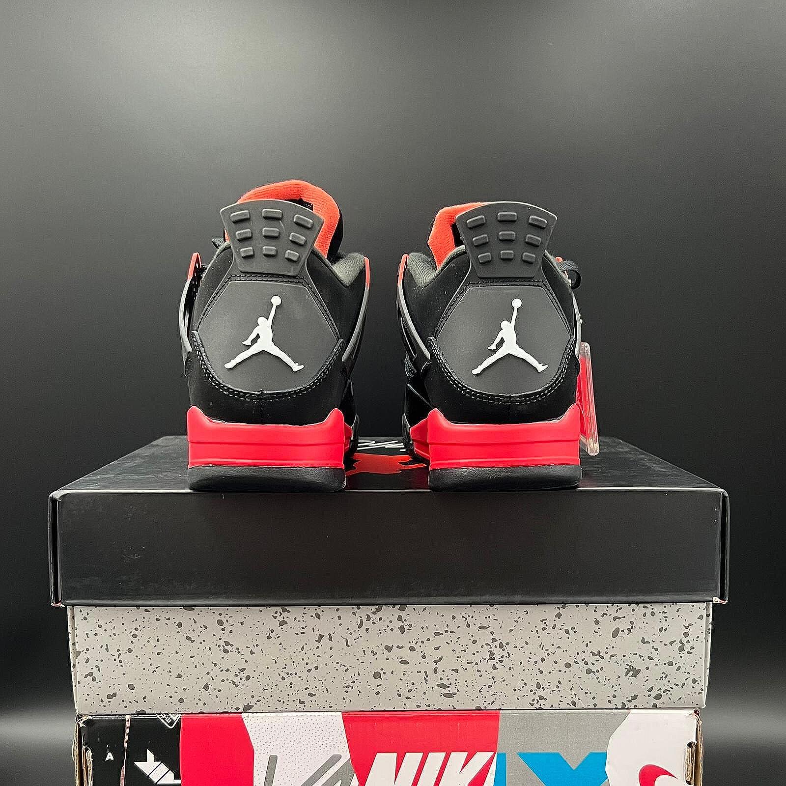 Обувки NIKE Air JORDAN 4 Red Thunder   049
