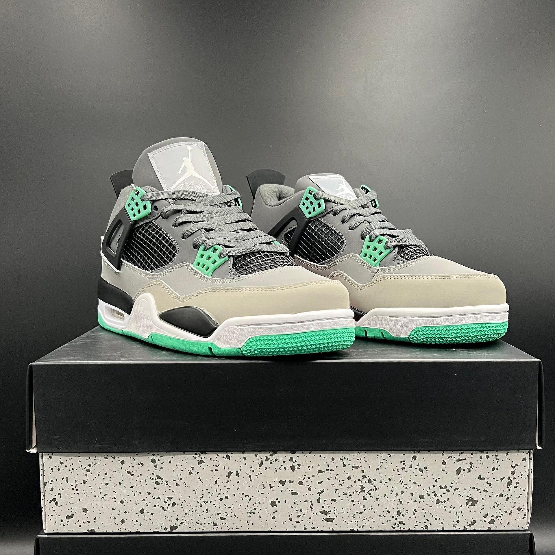 Обувки Nike Air Jordan 4 Green Glow