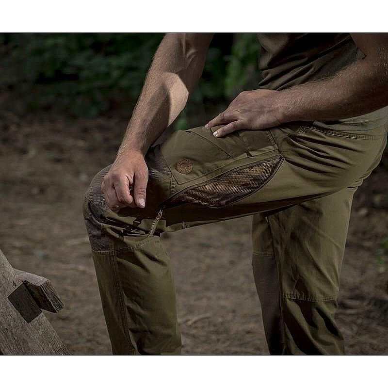 Водоотблъскващ панталон Chameleon Hunting - Монтиум