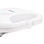 Сандвич тостер Daewoo DSM25TR, 800 W, Традиционен дизайн, Незалепващи плочи, Термостат, CoolTouch, Бял