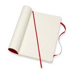 Голям червен тефтер Moleskine Classic Red Scarlet с твърди корици и листа на малки квадратчета