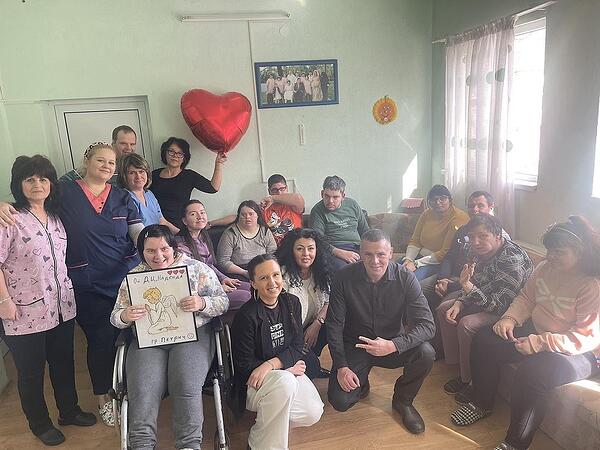 Посещение на дневен център за възрастни хора с увреждания "Надежда", гр. Петрич Посещение на дневен център за възрастни хора с увреждания "Надежда", гр. Петрич