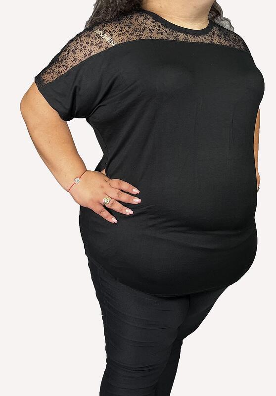 Блуза с дантела - маргаритки