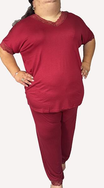 Дамска пижама с дантела в цвят бордо