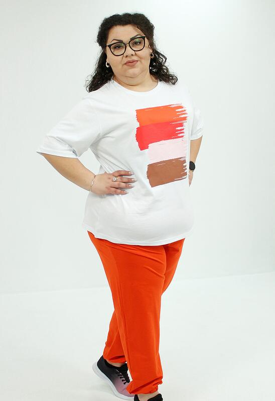 Спортен комплект с оранжево долнище и къс ръкав