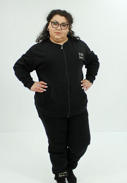 Черен ватиран спортен екип от две части CREW