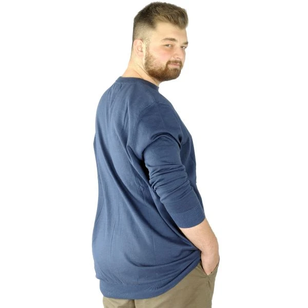 Тъмносиня блуза с дълъг ръкав