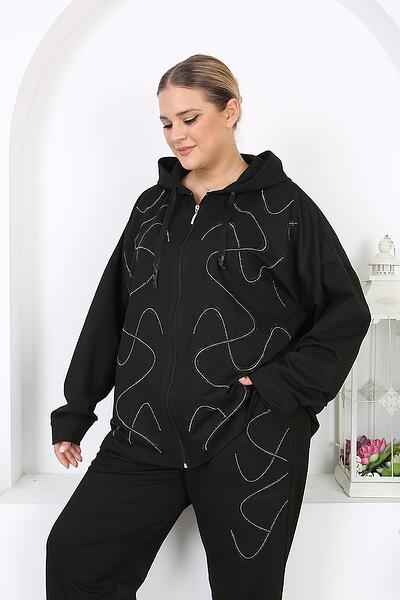 Дамски екип с черни и бели камъчета