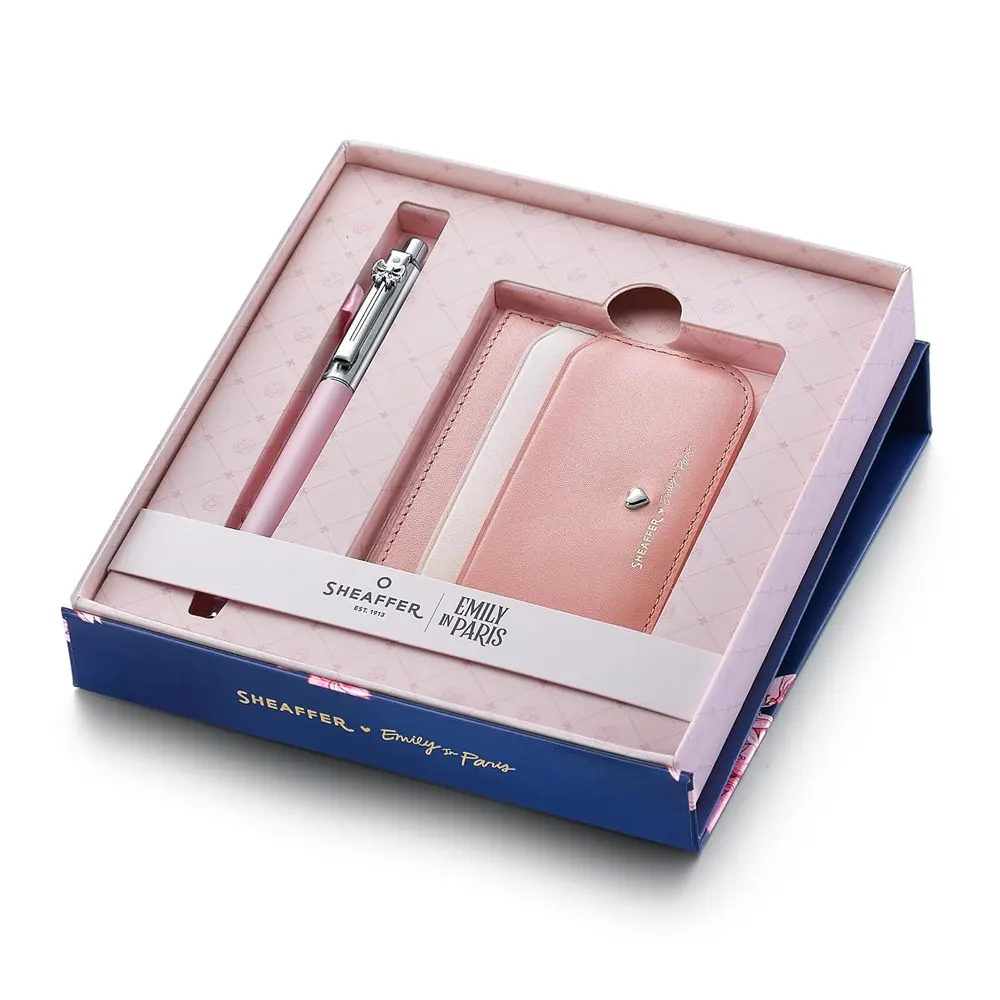 Комплект Sheaffer Sentinel x Emily in Paris - Pink Matte, химикалка и калъф за карти и документи