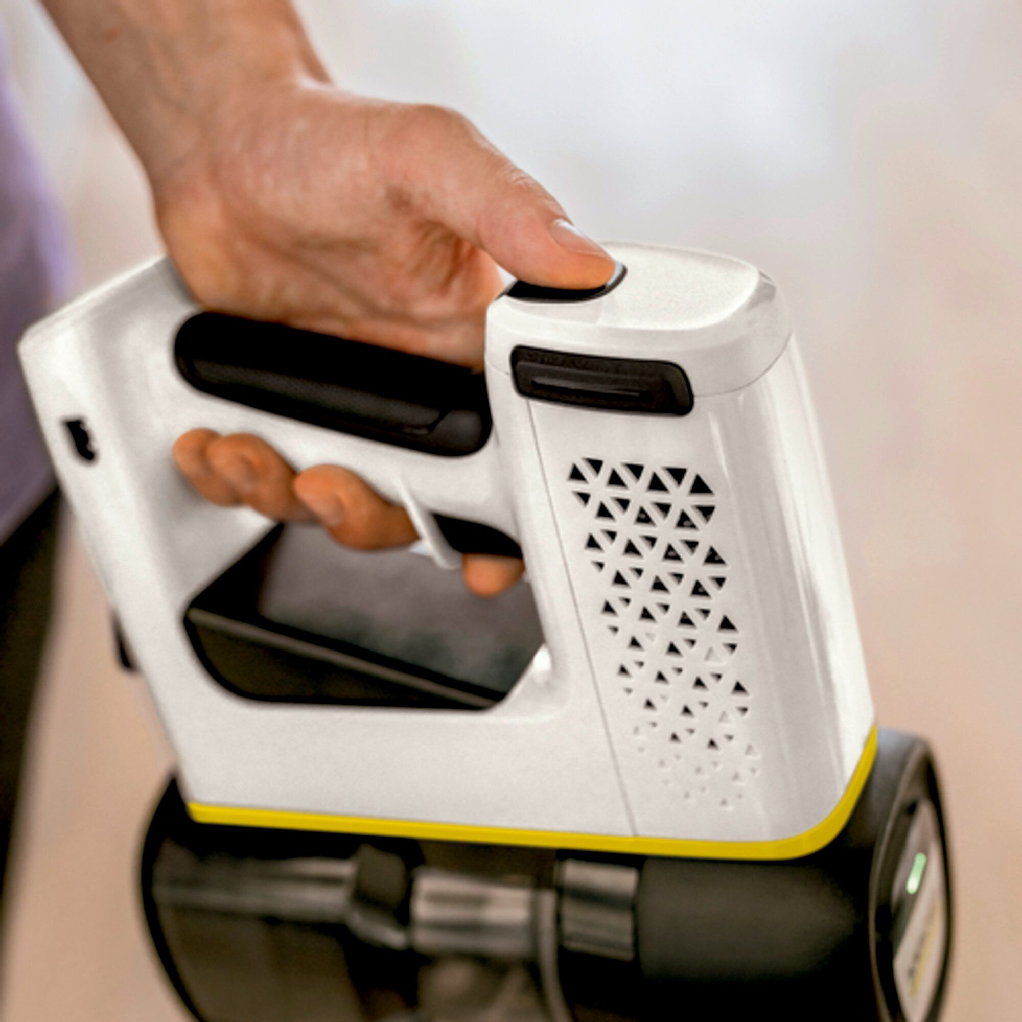 Акумулаторна прахосмукачка VC 4 Cordless myHome: 2 степени за настройка на мощността