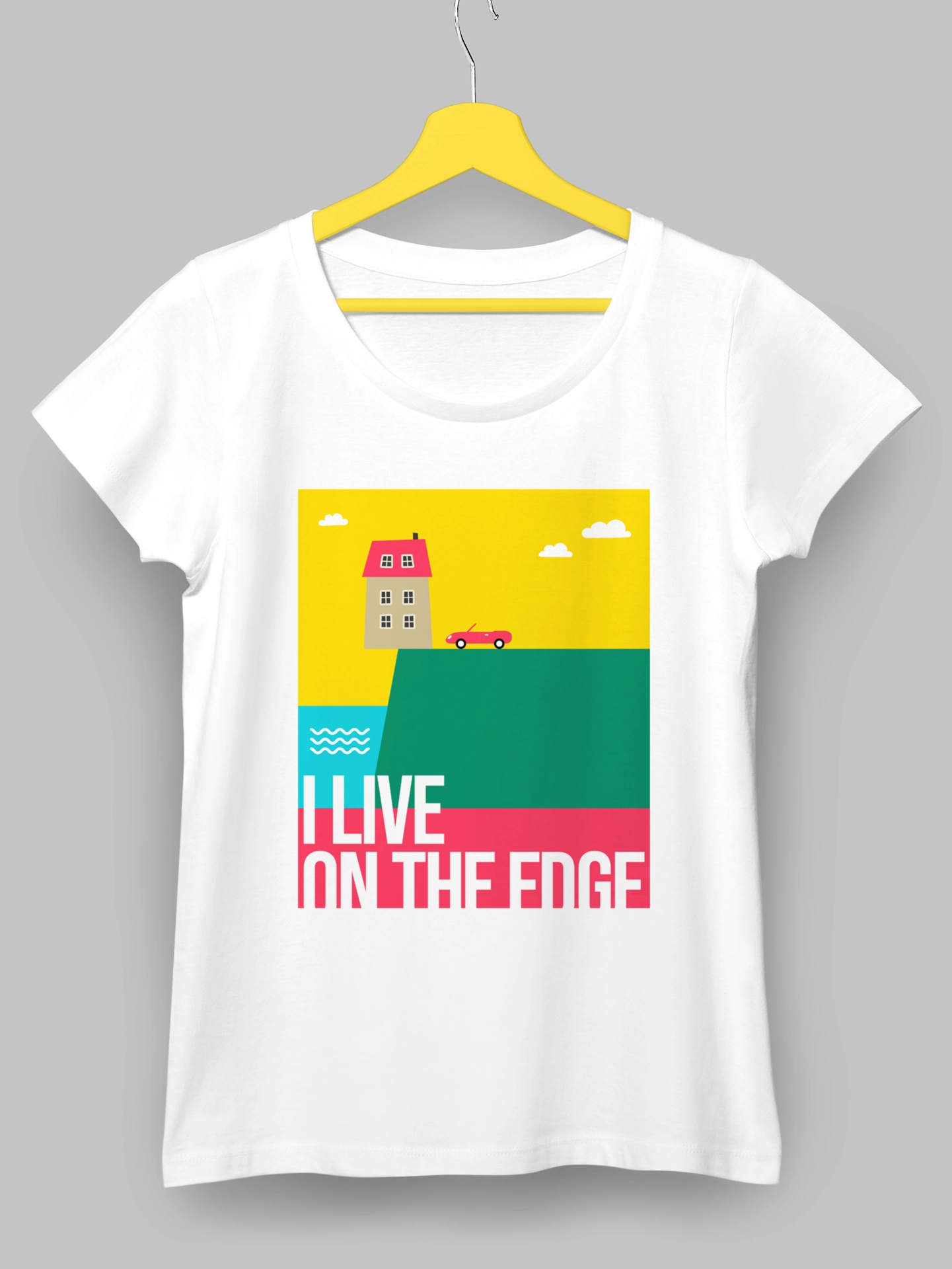 Дамска тениска "I live on the edge"