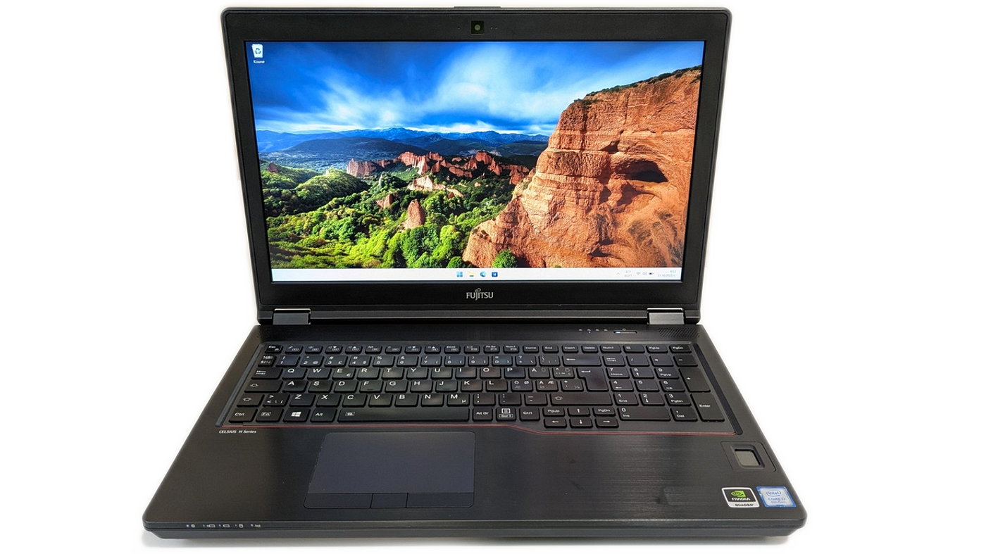 Fujitsu Celsius H780 Workstation | ЕВТИН лаптоп втора ръка