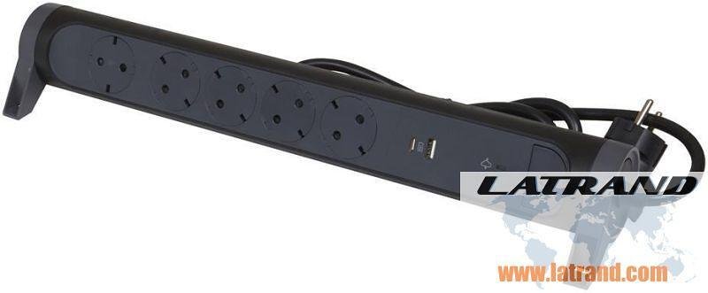 Regleta NEGRA 5x2P+E con cable 1.5 metros con protección contra sobretensiones y USB A+C Premium NEW Legrand 694514