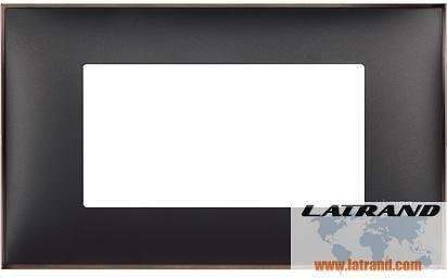 Rahmen SCHWARZ MIT NICKEL 4 Mod. ITALIENISCHER STANDARD für Montage auf Trägerrahmen 4 Mod. Classia Bticino - R4804BH