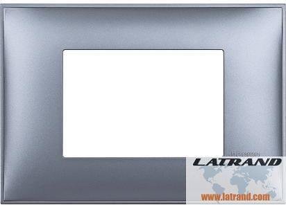 Rahmen BLAU METALLIC 3 Mod. ITALIENISCHER STANDARD für Montage auf Trägerrahmen 3 Mod. Classia Bticino - R4803LM