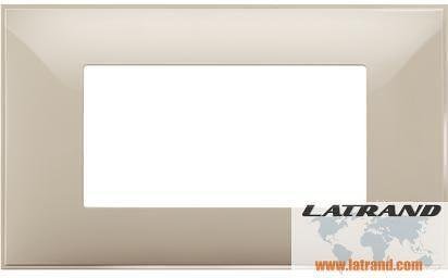 Πλαίσιο ΚΡΕΜ 4 μοντ. ΙΤΑΛΙΚΟΣ ΣΤΑΝΤΑΡΝΤ για τοποθέτηση σε φέρον πλαίσιο 4 μοντ. Classia Bticino - R4804CR