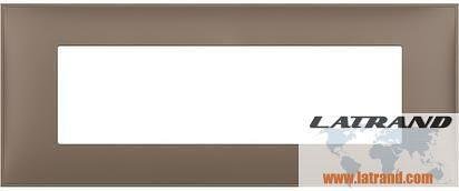 Cornice Marrone Opaco 7 moduli Standard Italiano per montaggio su telaio portante 7 moduli Classia Bticino - R4807TF