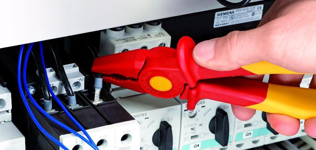 Clește cu vârf plat, complet din plastic, VDE 1000V mâner galben-roșu 180mm, Knipex - K986201
