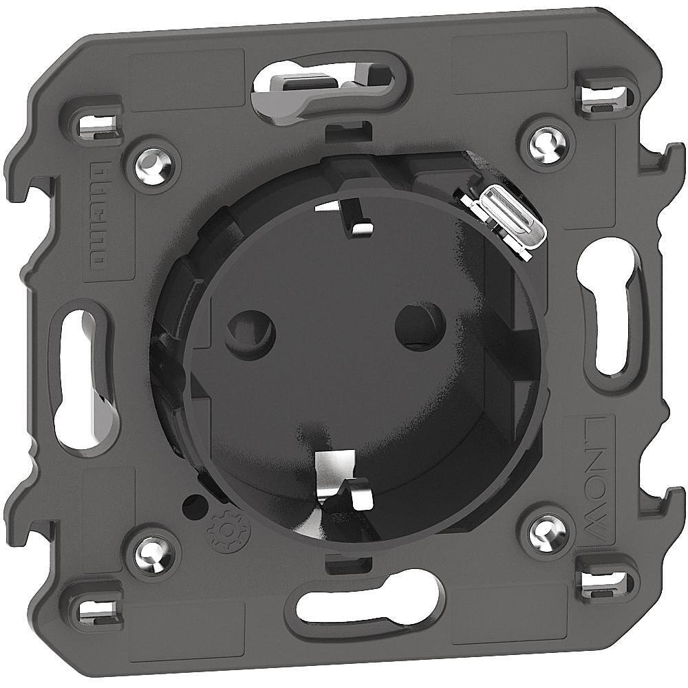 SCHUKO Socket 2P+E 16A + USB Type C 1.5A 7.5W with Support Frame 2 mod. Black color Living Now Bticino - KG4141USB