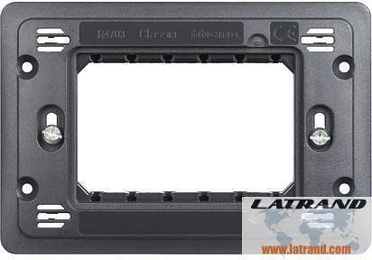 BTICINO - R4703 Φέροντα πλαίσιο 3 μονάδων με βίδα Classia