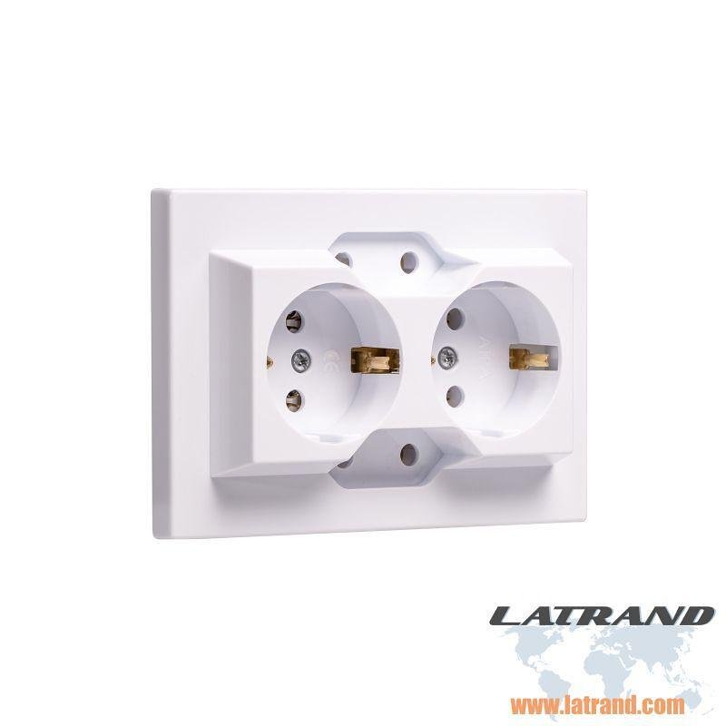 ATRA - Τετραπλή πρίζα Square 3 Λευκή για κρυφό монтаρισμό 5403 16A 250V, ATRA