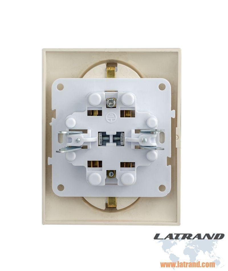 Quadruple Socket Kare, Cream Color from Atra - 5402