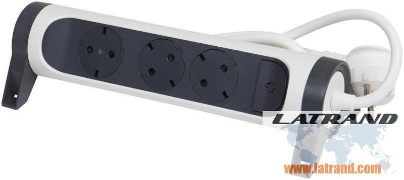 Triple regleta BLANCA 3x2P+E con cable 3 metros / 3x1.5mm² Premium NEW Legrand - 694535