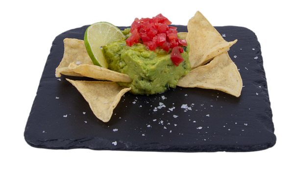 Гуакамоле поднесено с хрупкава тортила