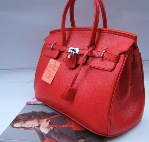 червена дамска чанта от естествена кожа