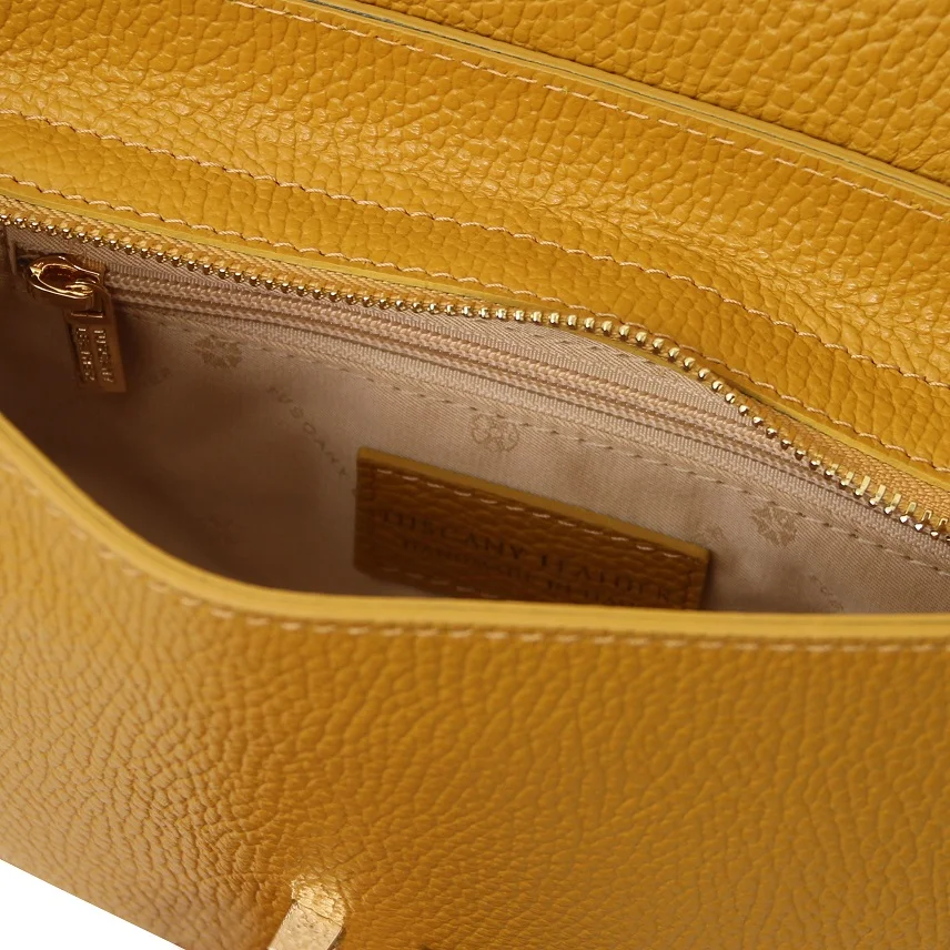 Кожена дамска чанта ASTREA Tuscany Leather