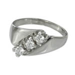 Годежен пръстен бяло злато с диамант 0.30 tcw
