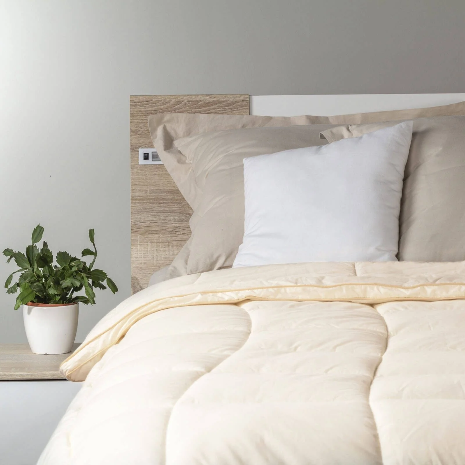 Зимна oлекотена завивка Vitapur Bamboo Winter 200x200см