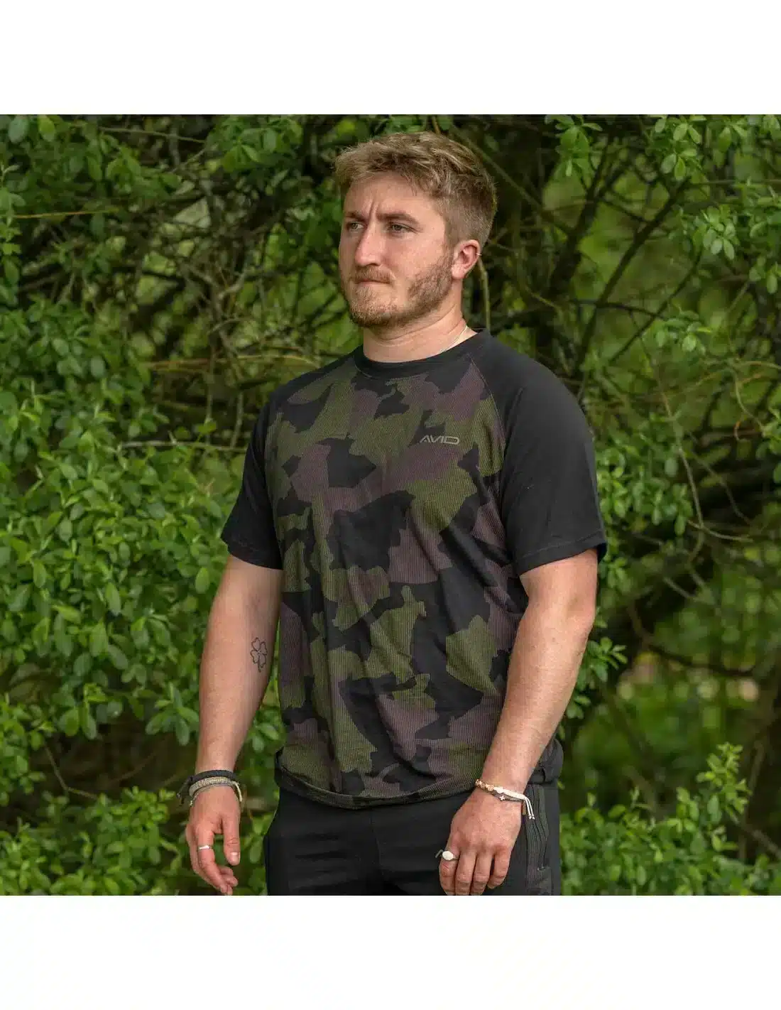 Камуфлажна тениска Avid Carp Distortion Camo Lite T-Shirt