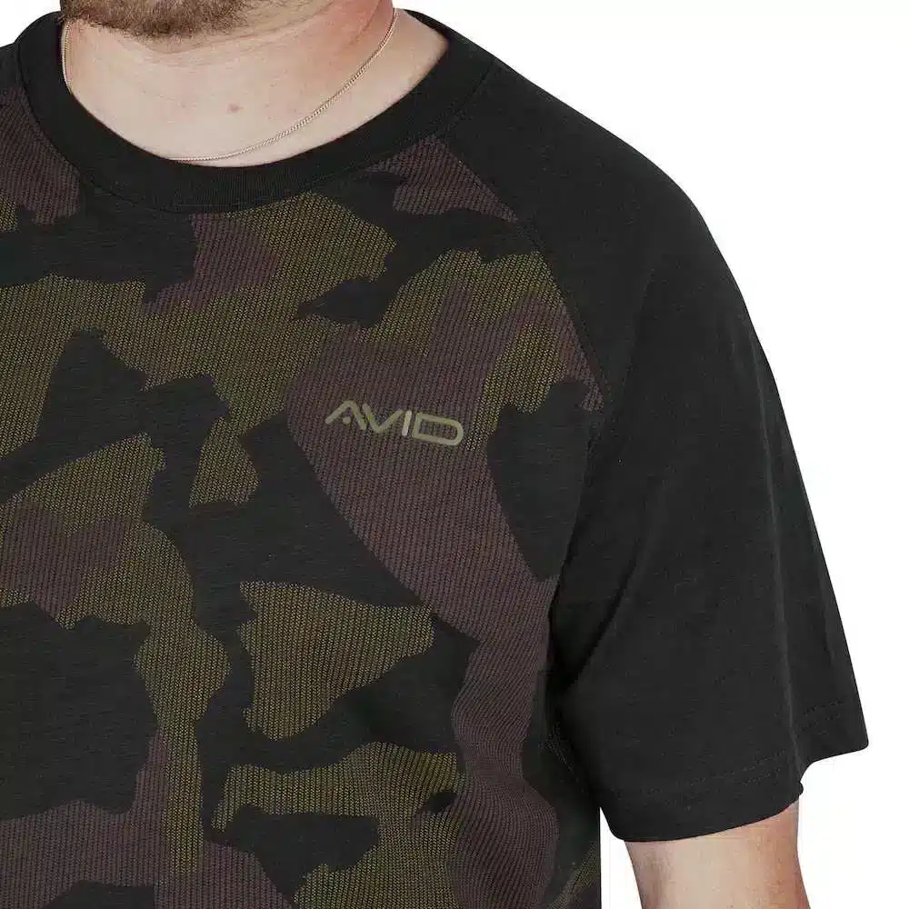 Камуфлажна тениска Avid Carp Distortion Camo Lite T-Shirt