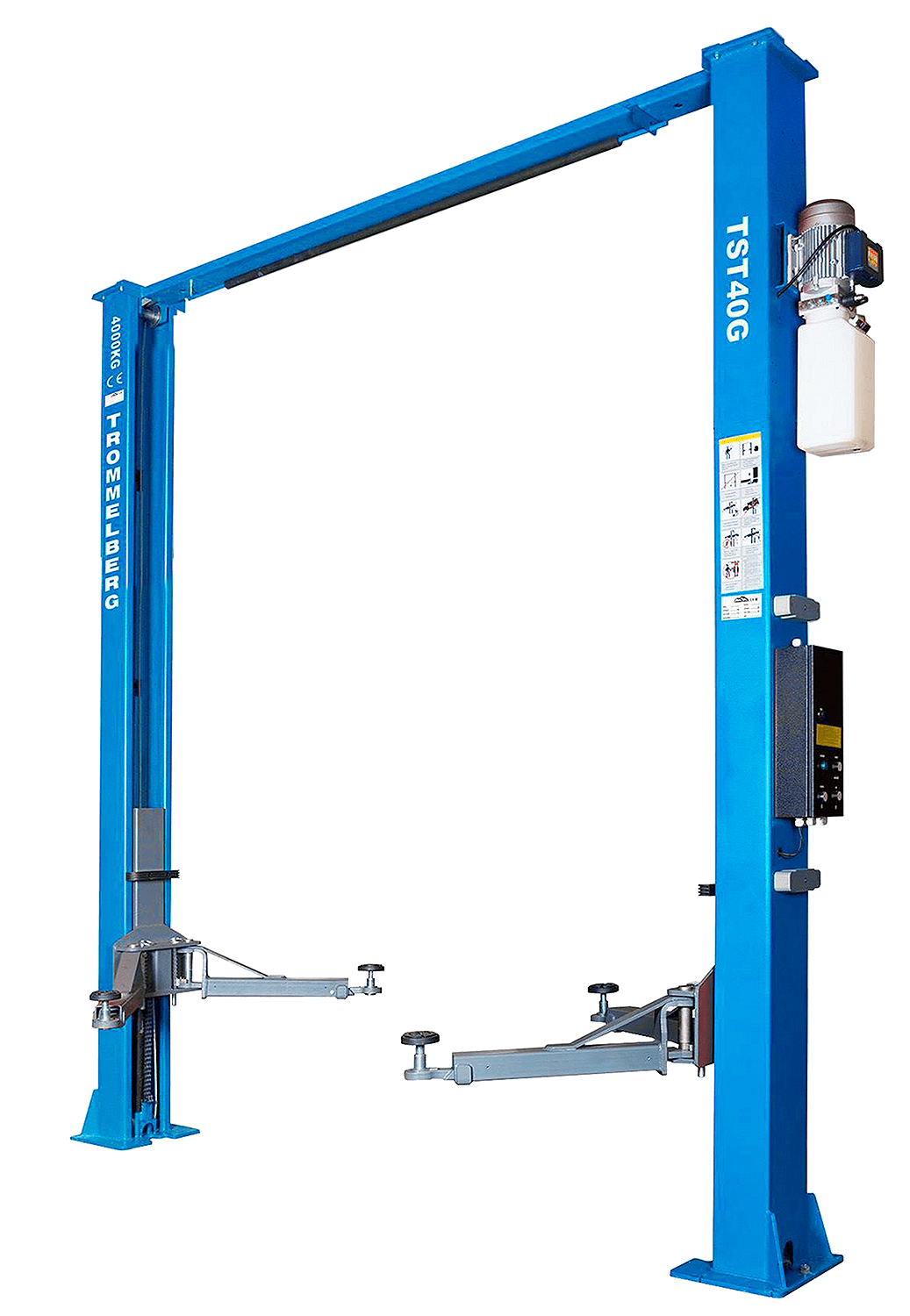 Elevator electrohidraulic cu doua coloane, avand o capacitate de ridicare de 4 tone