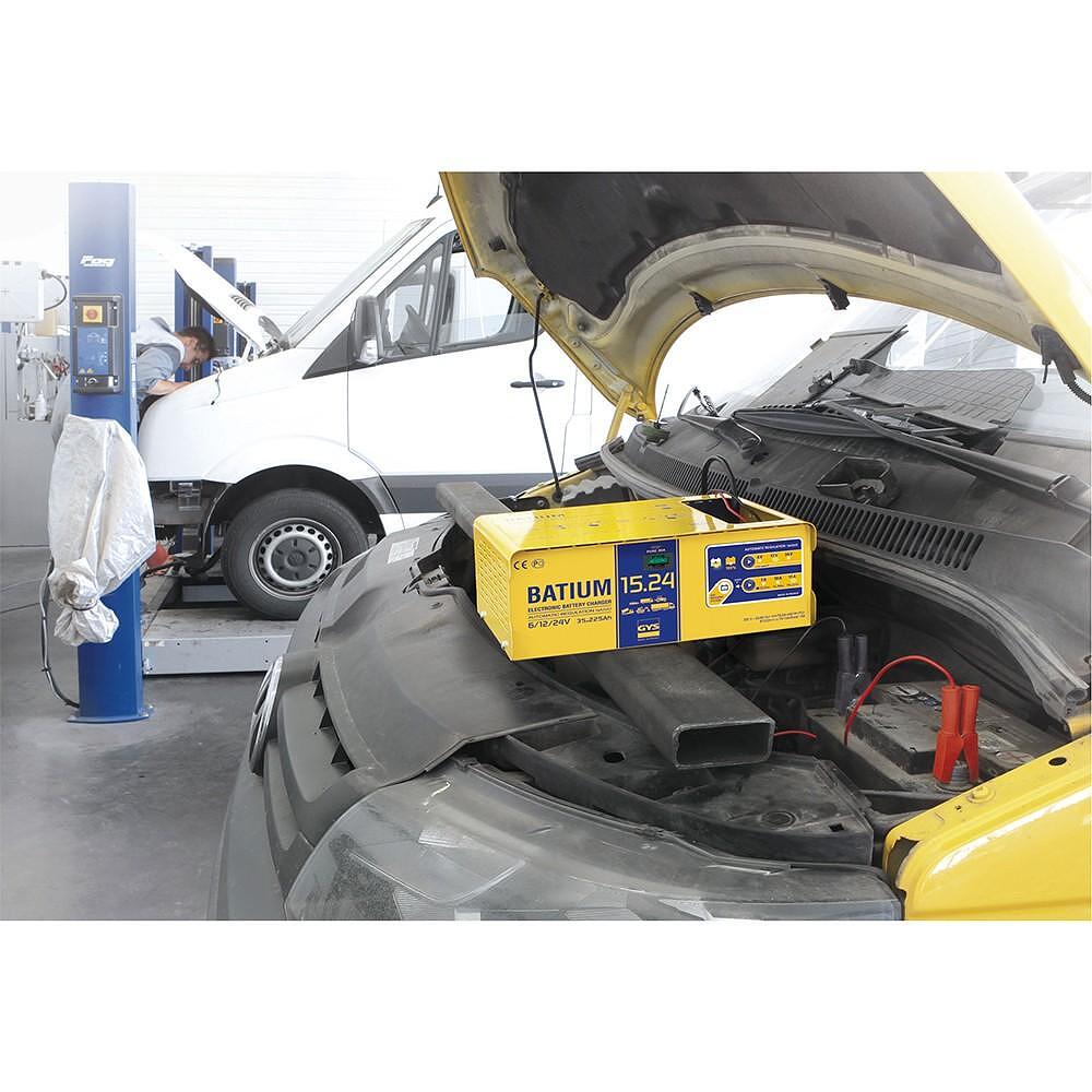 Redresor auto pentru baterii 6V/12V/24V, BATIUM 15-24