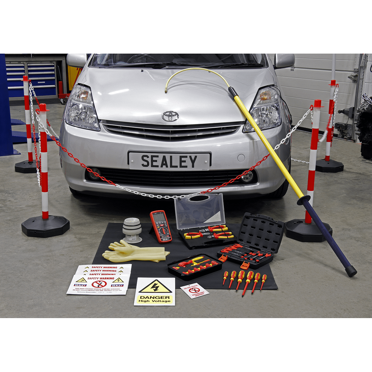 Kit instrumente pentru autovehiculele electrice sau tip “Hybrid”