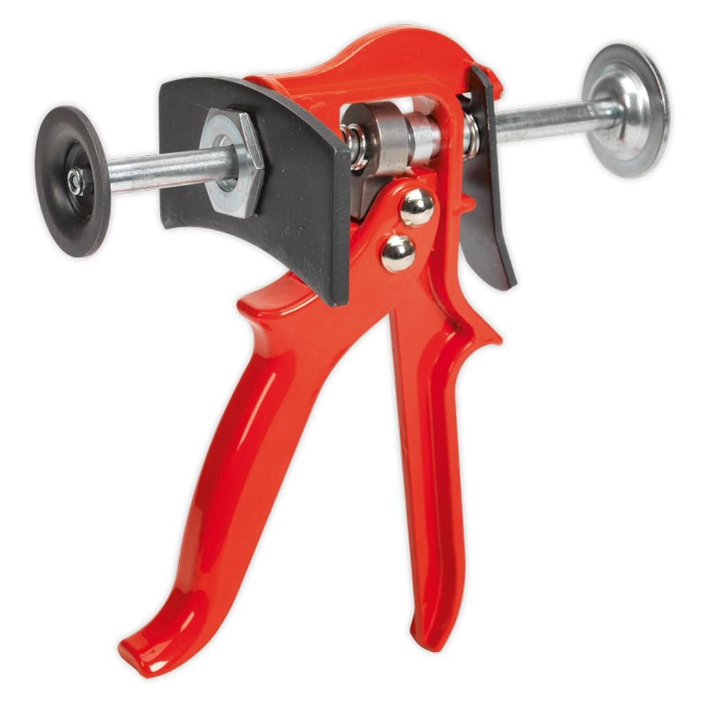 Dispozitiv pentru impins cilindrul etrierului de frana