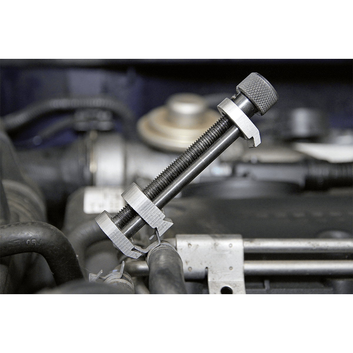 Dispozitiv pt indreptarea colierelor