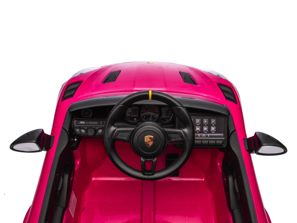 Porsche Spyder RS с кожена седалка и гумени гуми