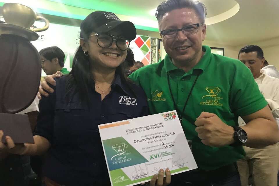 jordan-dabov-and-winner-coe-honduras-2019