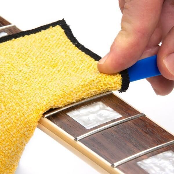 Music Nomad F-ONE Unfinished Fretboard Care Kit - Oil, Cloth, Brush