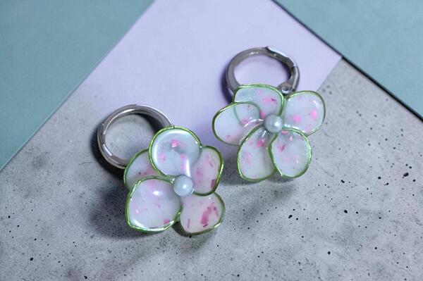 Флорални обеци