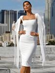 Официална бяла бандажна рокля Левина с дълги ресни на раменете