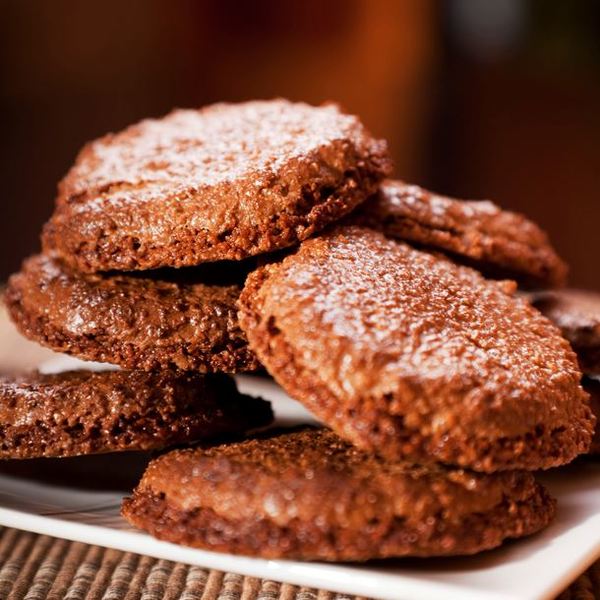 Лесни орехови сладки с какао без печене