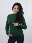 Дамски плетен пуловер с копчета на ръкава